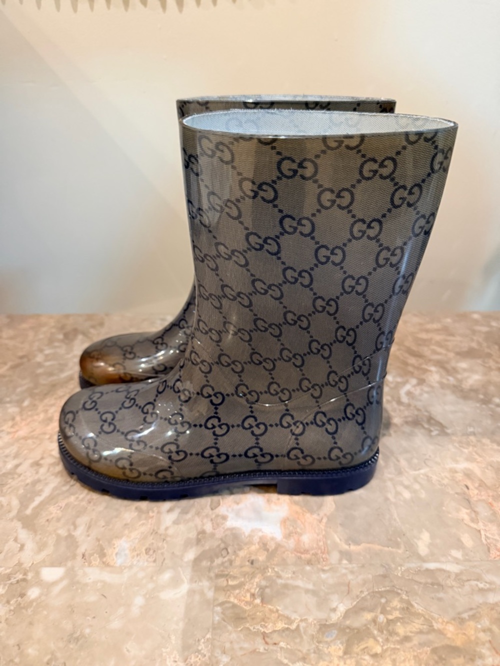 Gucci kids rain boots size 33 - Picture 6 of 13